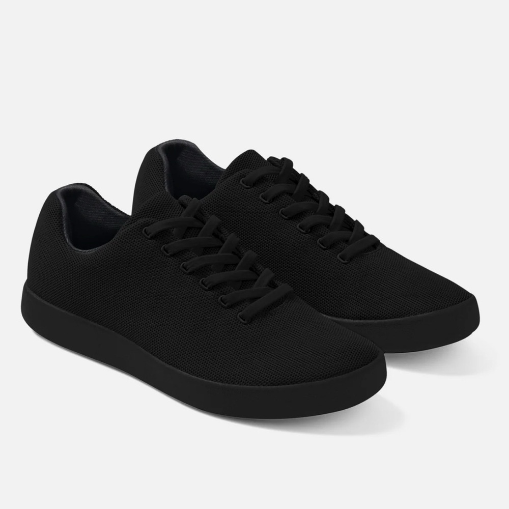 Atoms Black Minimalist Model 000 Shoes Size M 7/ W 8.5
